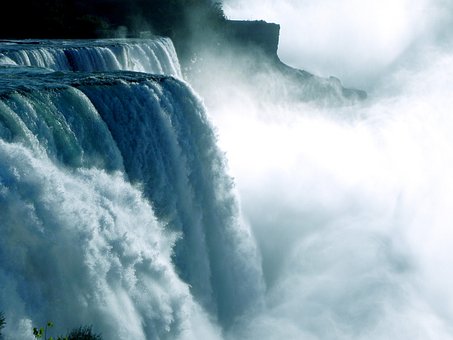 Shannon Tumbles – British Columbia’s Greatest Waterfall post thumbnail image