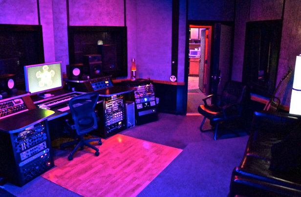 Recording Studios in Atlanta: Amplifying Artistry post thumbnail image