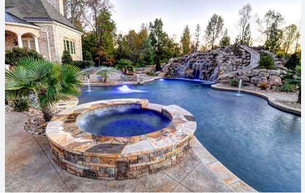 Marietta’s Choice for Sparkling Pools: Expert Cleaning Solutions post thumbnail image